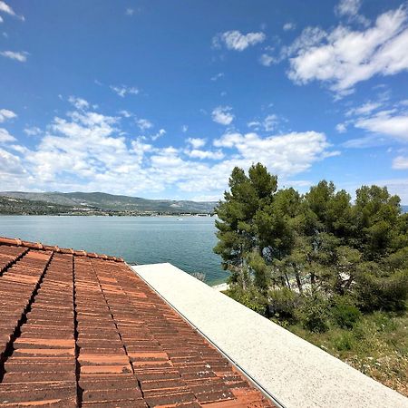 Apartments Vini Trogir Exteriör bild