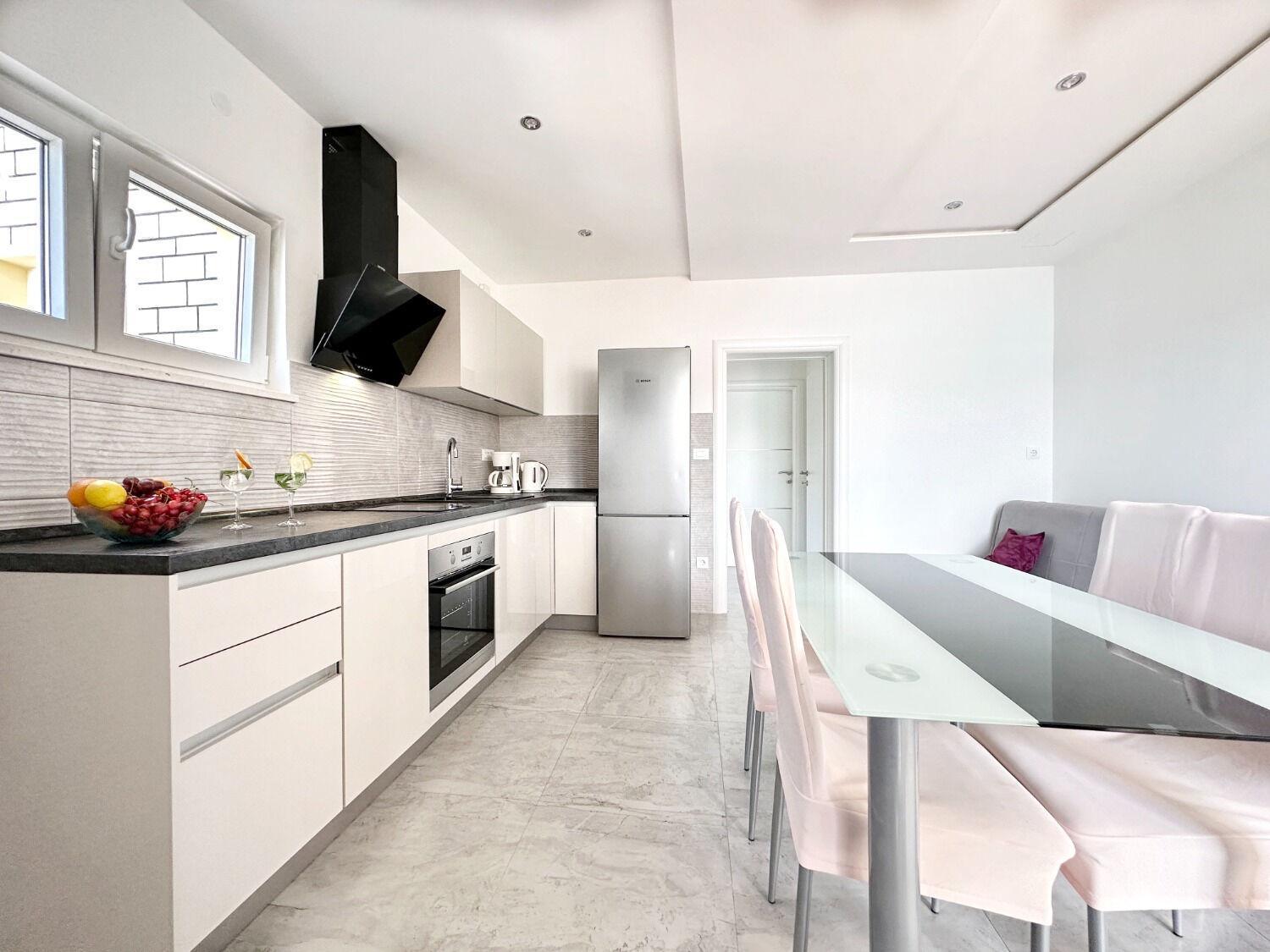 Apartments Vini Trogir Exteriör bild