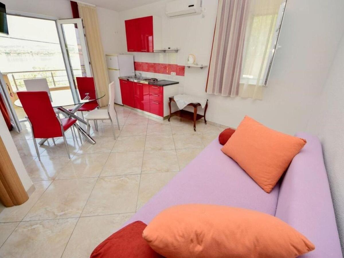 Apartments Vini Trogir Exteriör bild