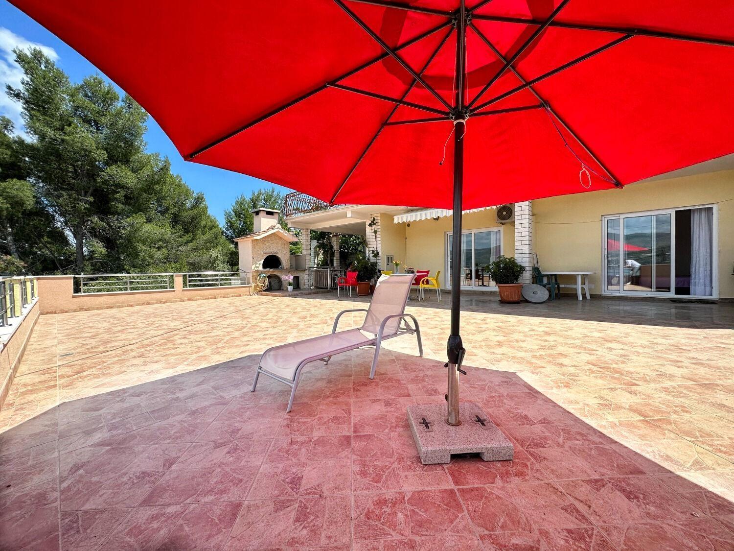 Apartments Vini Trogir Exteriör bild