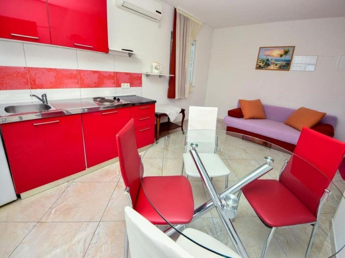 Apartments Vini Trogir Exteriör bild