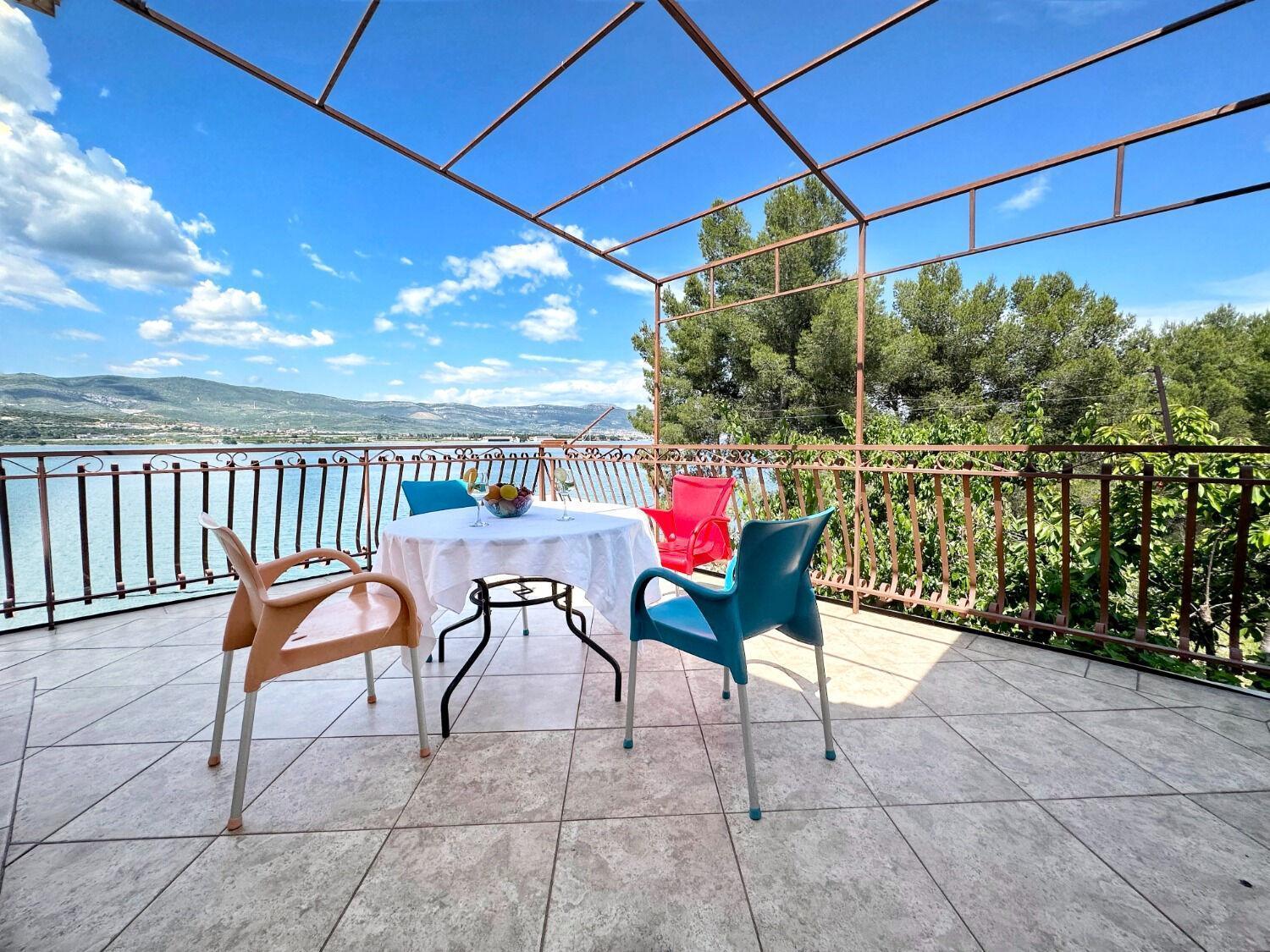 Apartments Vini Trogir Exteriör bild