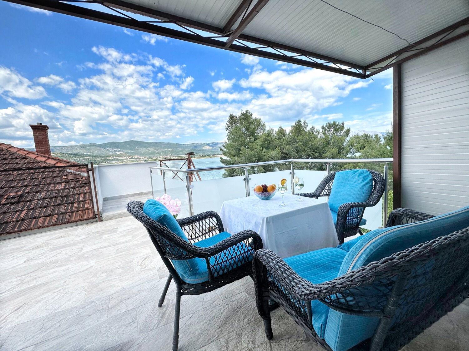 Apartments Vini Trogir Exteriör bild